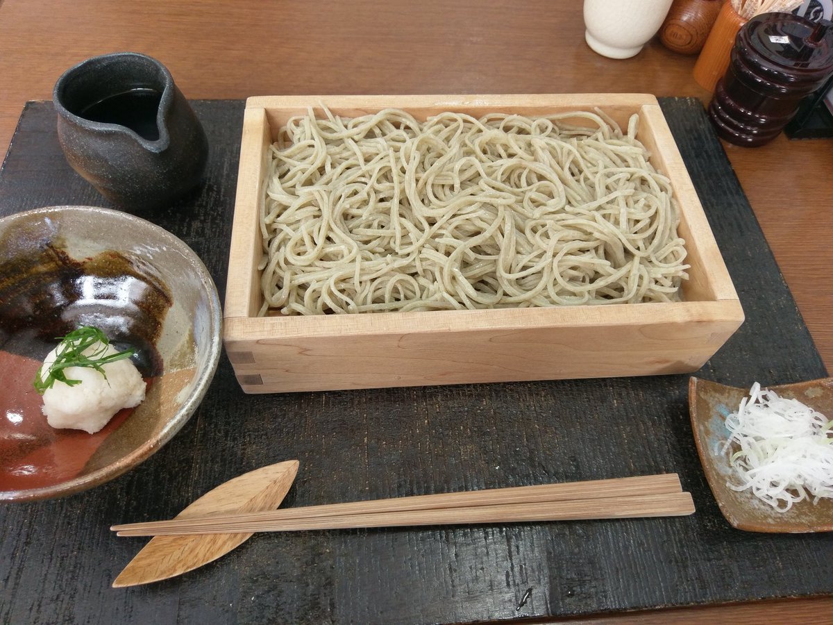 やぎちゃん 蕎麦屋 きむら 小樽 そばがきと山わさびおろしせいろ 香り高く歯応えもあり ワサビとの相性バッチリでした そばがきはもちもちな食べ物だと言うことを学びました あと あったかいそば茶がホッコリして凄くよかったです