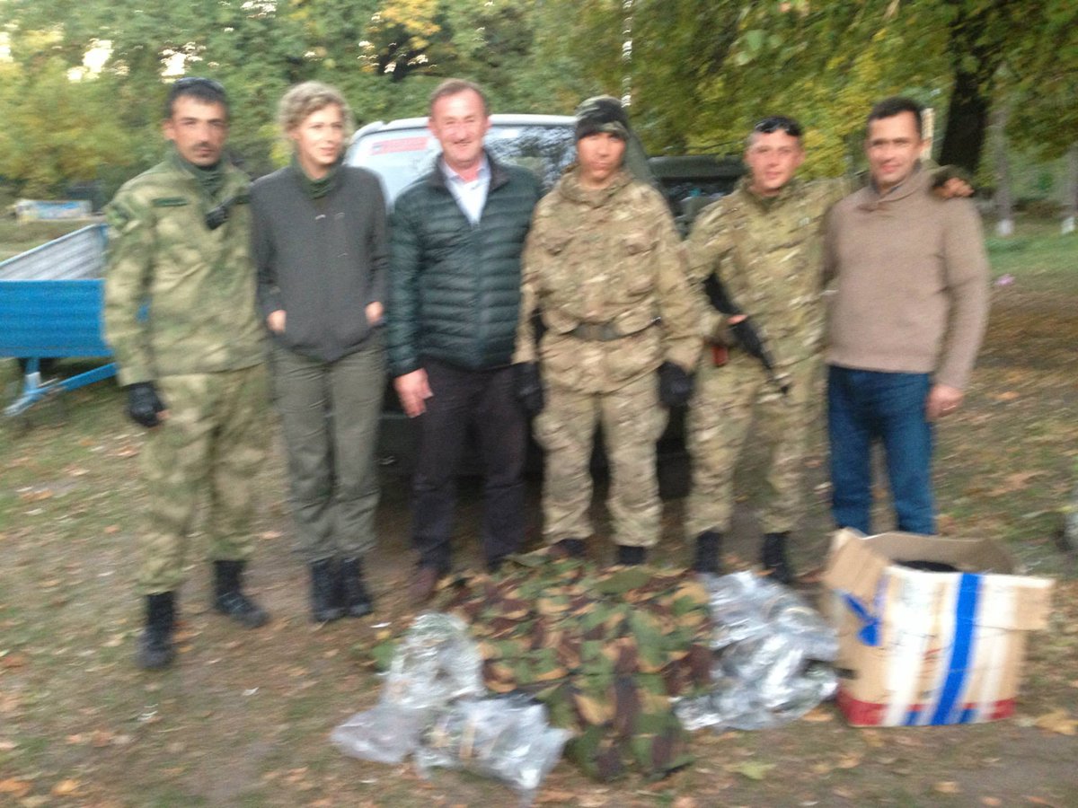 October 2014, Ratushnyy meets Right Sector leader Dmytro Yarosh and members of Right Sector's Volunteer Ukrainian Corps (DUK).