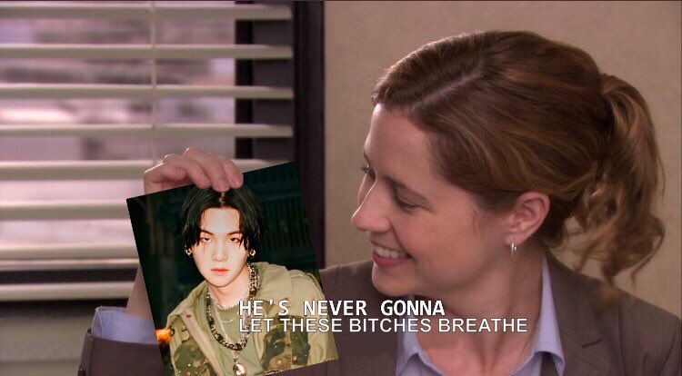 c. saw BTS 🇲🇽 tweet media