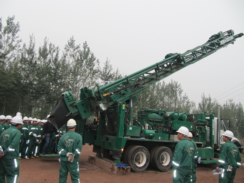 GrekaGroup's tweet image. Greka will be deploying three GD 865 Rigs with target coal seams depth touching approx. 1000 meters. The GD 685 Rigs are fast, mobile truck mounted highly efficient which is perfect for the coalbed character in Guizhou.  
#grekadrilling  #grekacbm #chinacbm #randeepgrewal