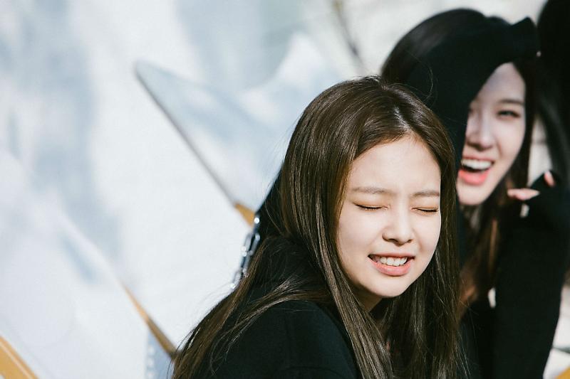 betheone_4's tweet photo. 블랙핑크 @BLACKPINK https://t.co/jY9HvOlxXF