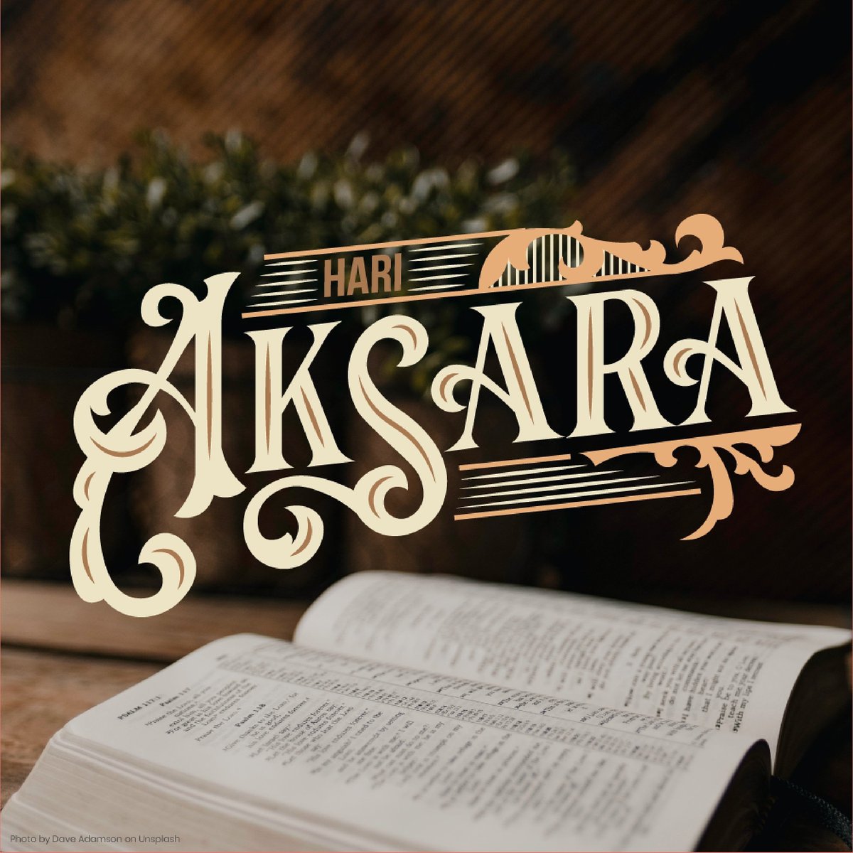 visualdesignits's tweet photo. [ HARI AKSARA INTERNASIONAL ]

"Literacy is a bridge from misery to hope."
-Kofi Annan

Selamat Hari Aksara Internasional sobat rupa! 📖

Karya : Dayyan Nashrul H.
Komunitas : Squadword

#himarupaits
#visualdesignits
#rupaharibesar
#internationalliteracyday https://t.co/9agoDJXPnS
