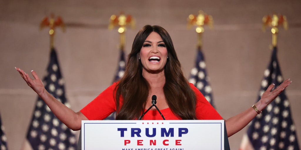 The Risks and Rewards of Dressing American Politicians dlvr.it/Rg9Wj5 #tsmagency #models #beauty #fashion