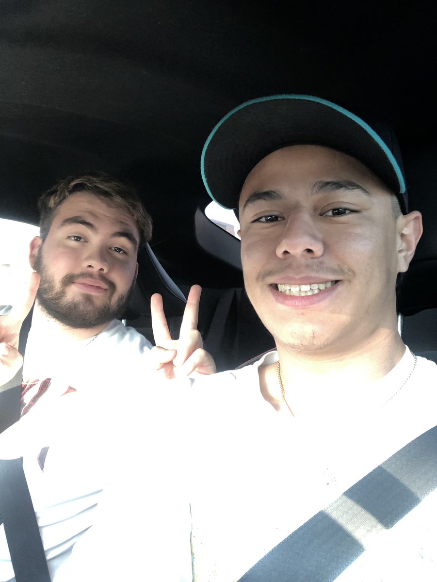 danny_mcfly_'s tweet photo. Gabriel and I today 👍 #buckled up #friend #beffo #smile https://t.co/0iV9TyHDph