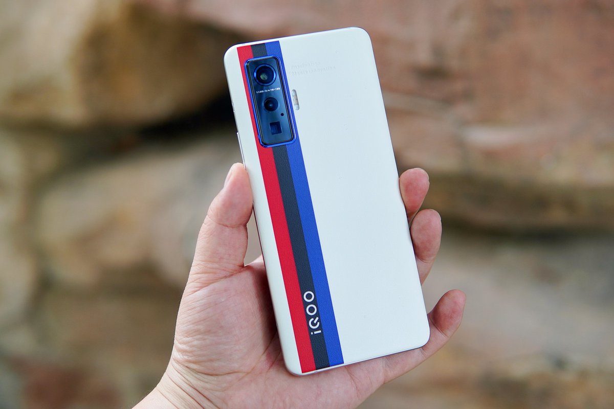 iQOO x BMW M Motorsport iQOO 5 Pro