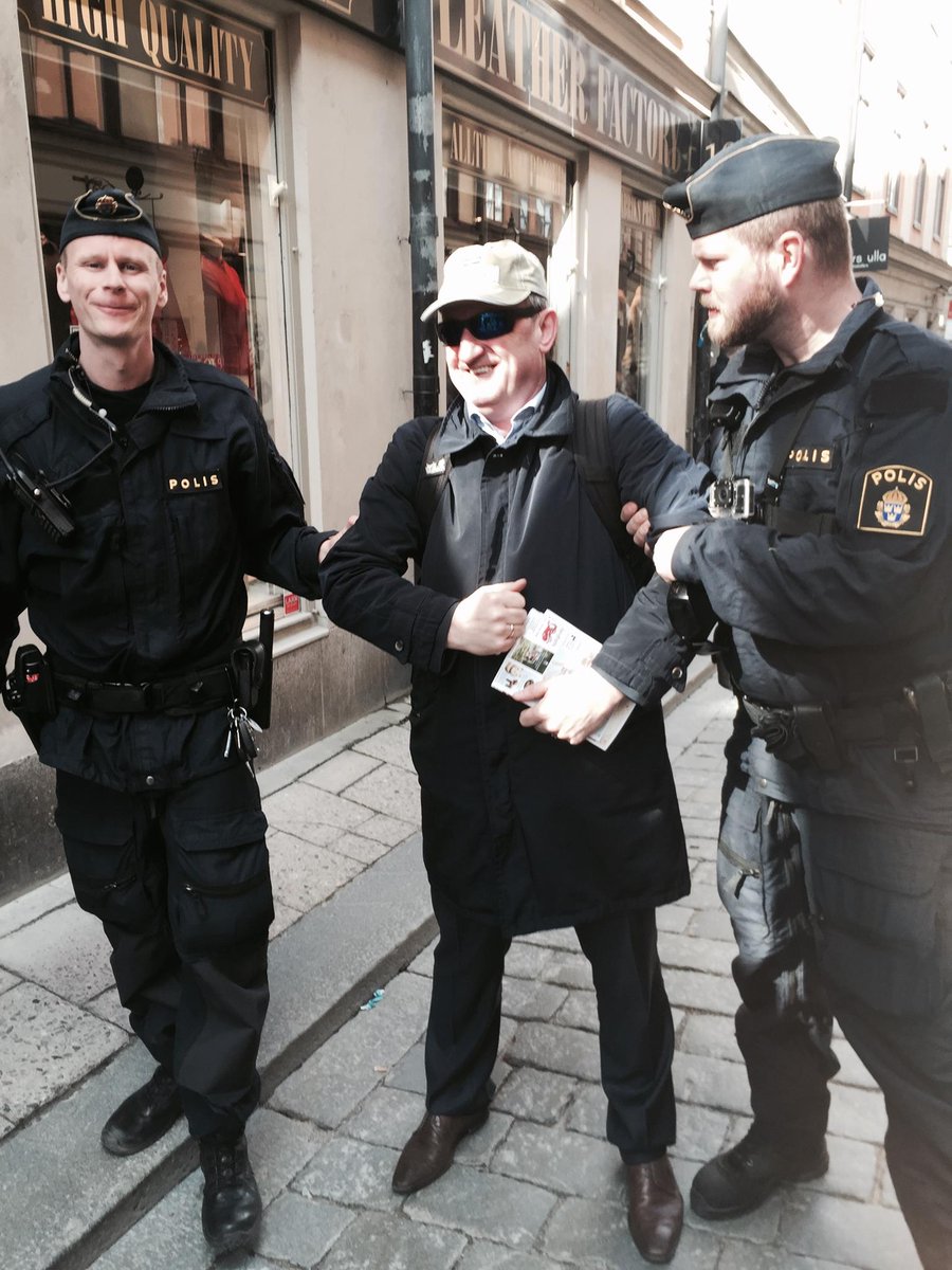 April 2016: Ratushnyy and Svoboda's Serhiy Rudyk ask police in Stockholm to pretend to arrest them. Ha ha ha.....