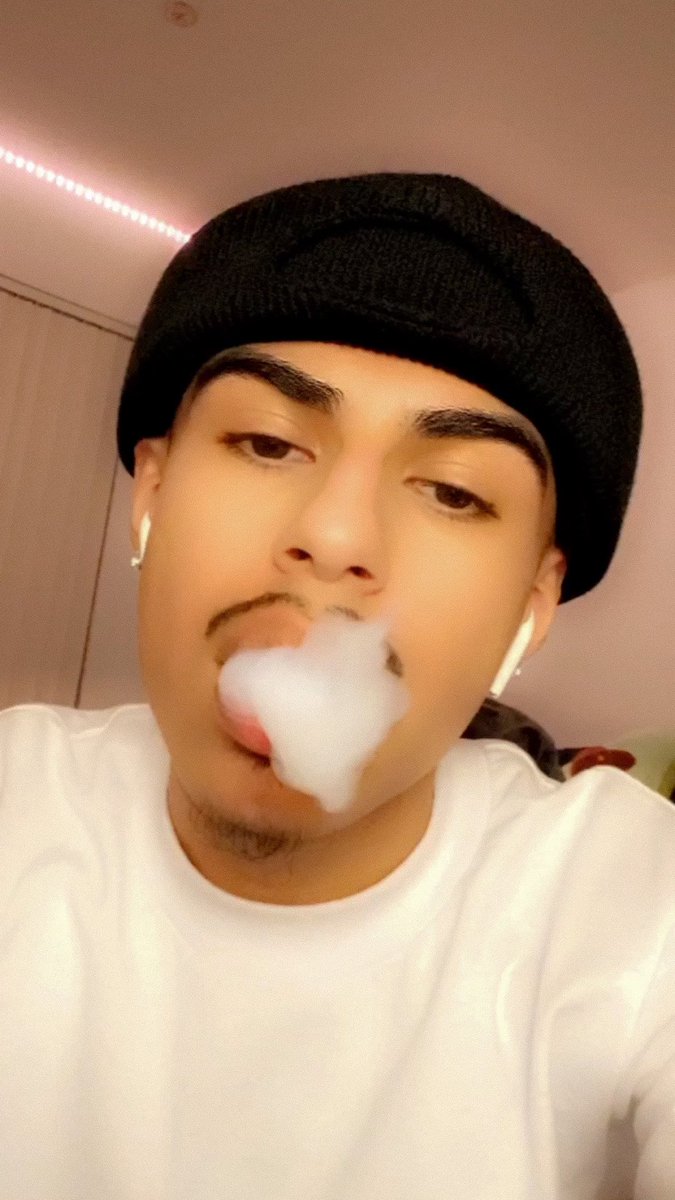 02OTREB's tweet photo. i been on my empty mind shit https://t.co/fKcKrTxxyt