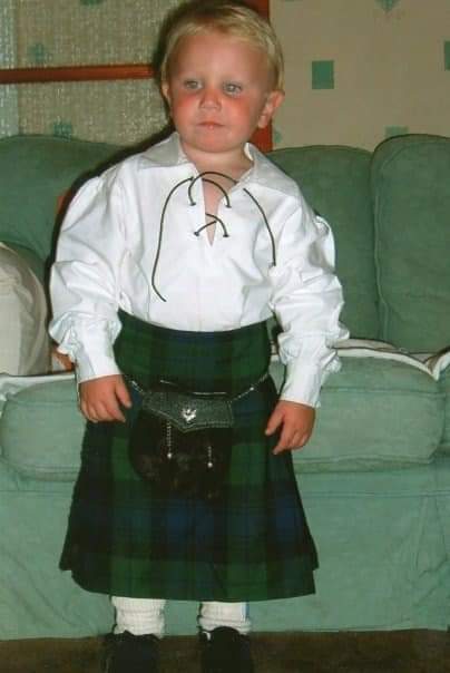 BittersTracey's tweet photo. Can't believe that 18 years ago my youngest son came into this world a bright red, overcooked, and wrinkly little thing.(well actually not that little) Now sporting a beard and a love for life. #boy2man #18years #imfeelingold https://t.co/U9N8hx820h