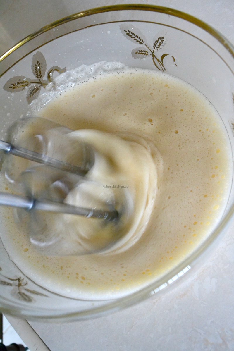 Whisk the egg and the sugar until pale yellow and fluffy. The air bubbles that will form at this stage will add to having airy pannohs at the end of this 