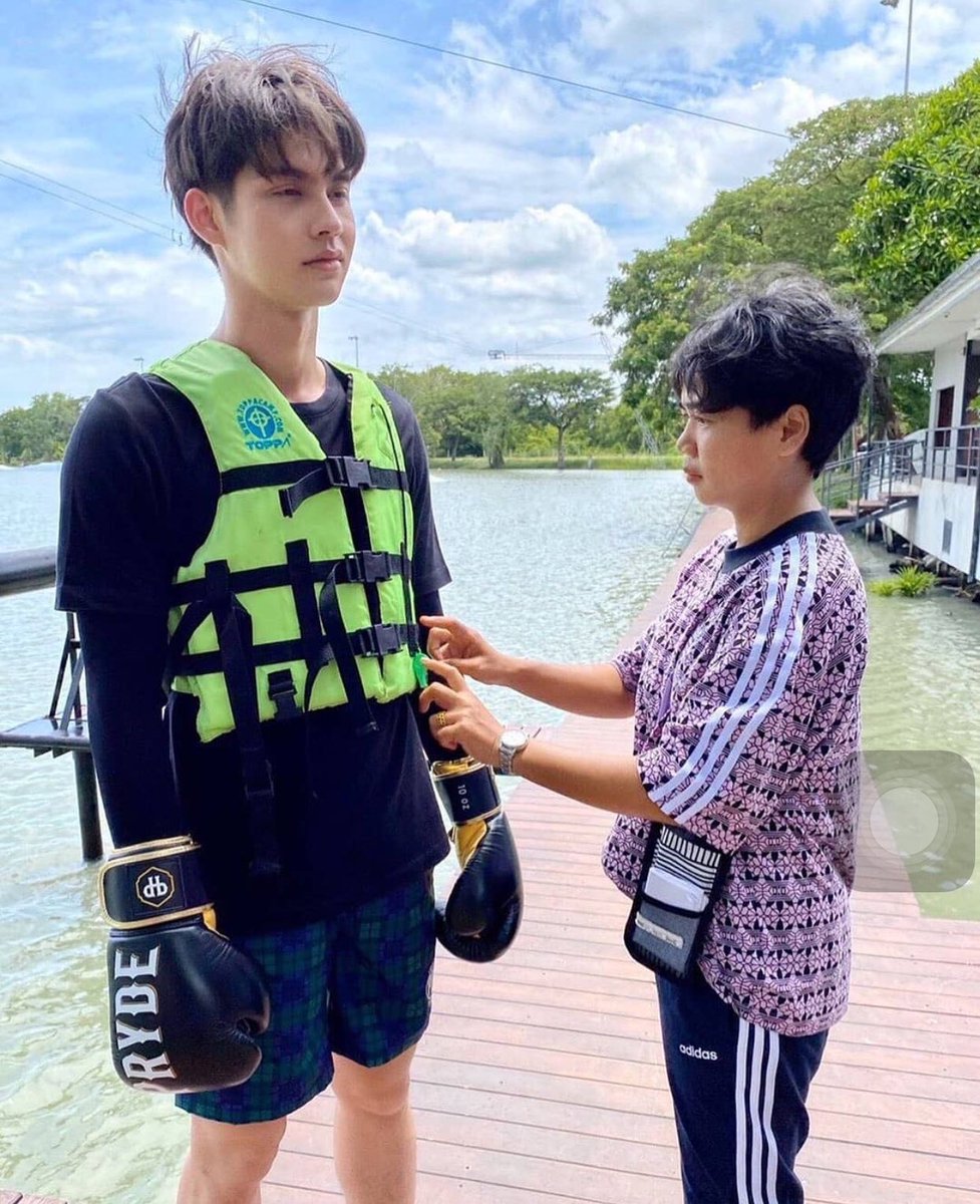 bvcrwwmtw2721_'s tweet photo. เดี๋ยวมันก็ผ่า��ไปสู้ๆนะค้าบ 🌷🌷#bbrightvc #saveBright https://t.co/au6DopDWrH
