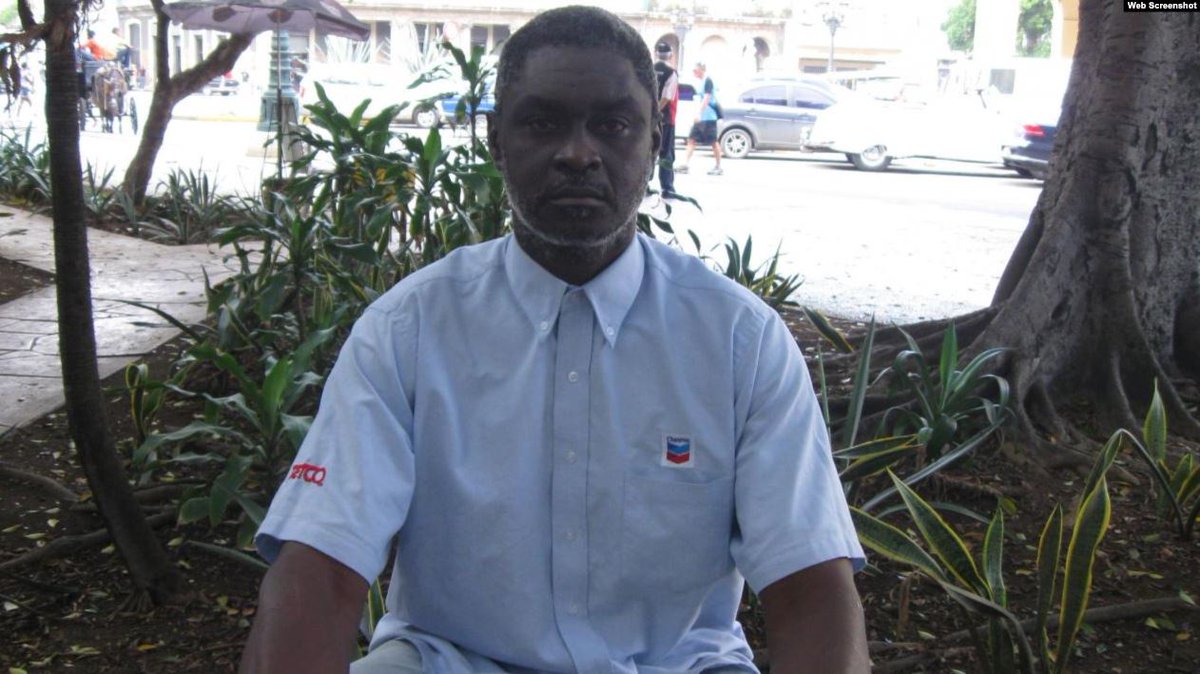 Prisoner of conscience Silverio Portal Contreras, former activist with the Ladies in White, is serving a 4-year sentence for "contempt" and "public disorder."  https://cubanexilequarter.blogspot.com/2020/09/sunflower-uprising-cuban-dissidents.html 8/