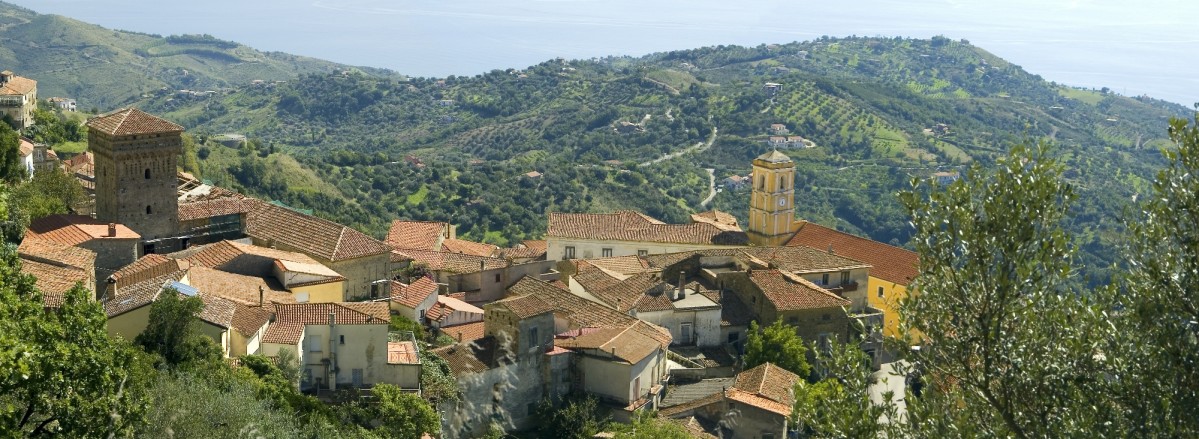 VIVIAMOCILENTO's tweet photo. Natura, sapori e storia. 
C'è tutto nei due percorsi che l'11 e il 12 Settembre ci porteranno alla scoperta di Pollica.
E poi, aperitivo a Gli Orti dei Centenari!
11 Settembre: Percorso Parmenide e Zenone
12 Settembre: Che il cibo sia la tua medicina!
Prenotazione  al 3318979246 https://t.co/jNwKcFDdVK