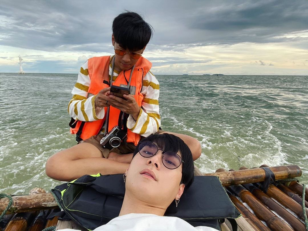 peraya_official's tweet photo. 20.09.08 IG : kristtps : ไม่นอนตักพี่เค้าไปเลยละค้าบบบบบ 

*แคปชั่นนี่อยากเที่ยวฟรี หรือ อยากเที่ยวกับพี่สิง?????? 

#ทีมพีรญา #คริสสิงโต https://t.co/JJl7e03SOx