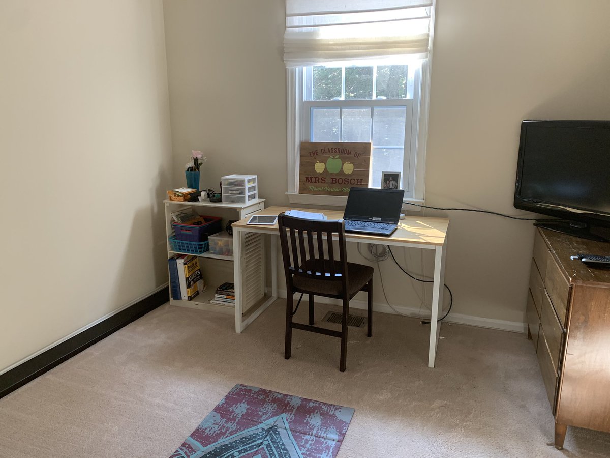 TeachLikeABosch's tweet photo. Ready to rock and roll. 👩🏻‍🏫💪🏼#mvwesvirtual2020 #mvwes https://t.co/IWl5Ic0mBQ