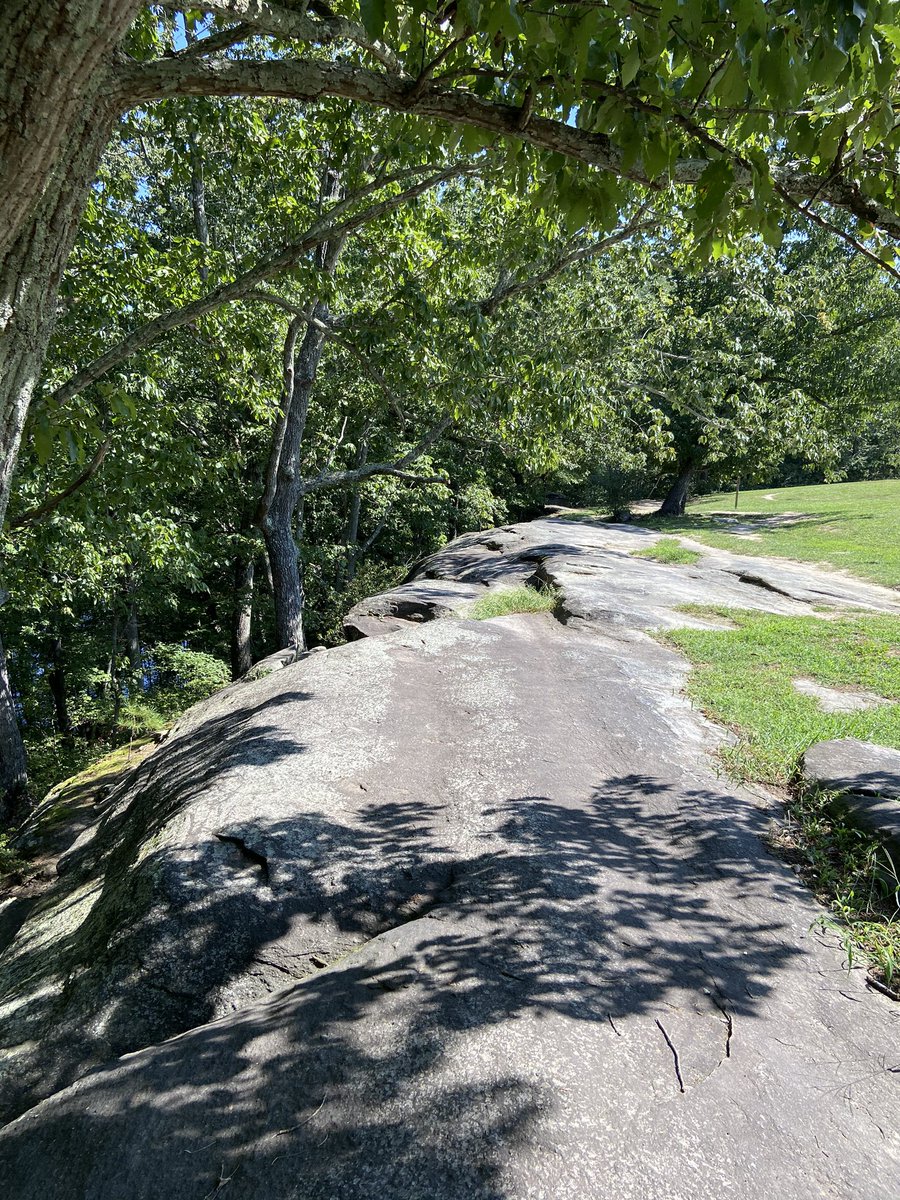 johnjen41749554's tweet photo. Labor Day Hike #NLAstepchallenge https://t.co/3rF8YnZwUz