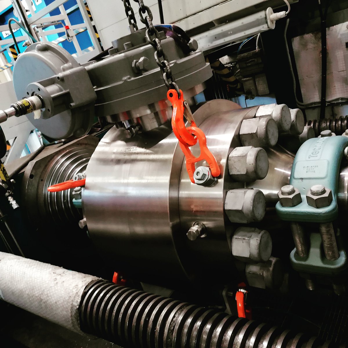 edelvalves's tweet image. Pressure Testing of a 9" API 10.000 ball valve F51 metal to metal, that's a serious matter but very cool

#ballvalves #api6A #valves
#MadeinItaly