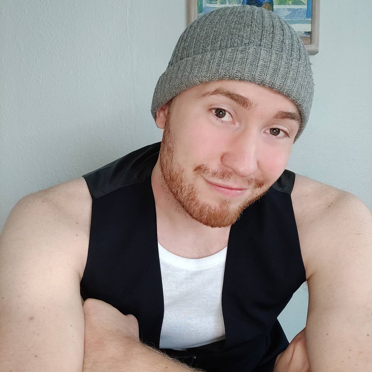 itimora's tweet photo. When I need a new picture of me but don't want to change my cute emotes #gamerboy #itimora https://t.co/f4AtlFXxyc