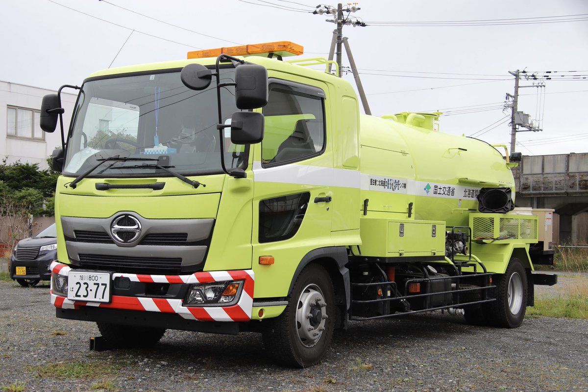 わっかないミィ助 北海道開発局の排水管清掃車 大雨の後から先週くらいまで 側溝清掃車 と共に稚内市内の国道40号線沿いにある各側溝の清掃を行っていました T Co Ldywbuvzae Twitter