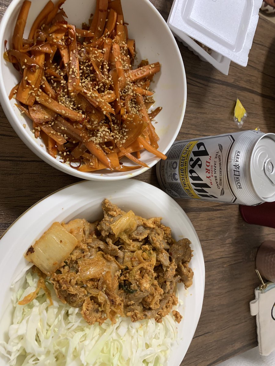tezzu_P's tweet photo. 夜ご飯に
人参のきんぴらと
豚キムチ卵を作りました

ビールが合いすぎる！！
ビールメインで食事を考えてるまである

#おうちごはん
＃料理好きな人と繋がりたい https://t.co/c50whlSlW3