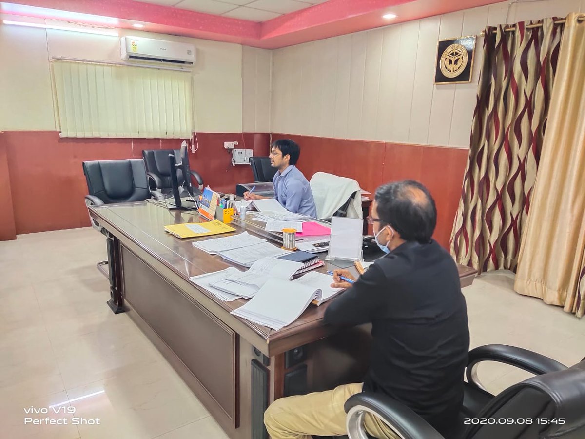 CdoBareilly's tweet photo. आज दिनांक 08-09-2020 को समस्त जनपद स्तरीय अधिकारियों के साथ 02 पालियों में दोपहर 12 से 2 एवं अपरान्ह 3 बजे से 5 बजे तक ऑनलाइन वीडियो कांफ्रेंन्सिंग के माध्यम से जनपद में संचालित विकास कार्यों, निर्माण कार्यों एवं अन्य महत्वपूर्ण कार्यक्रम / योजनाओं की प्रगति की समीक्षा की गयी -- https://t.co/cwQdnW9iGa