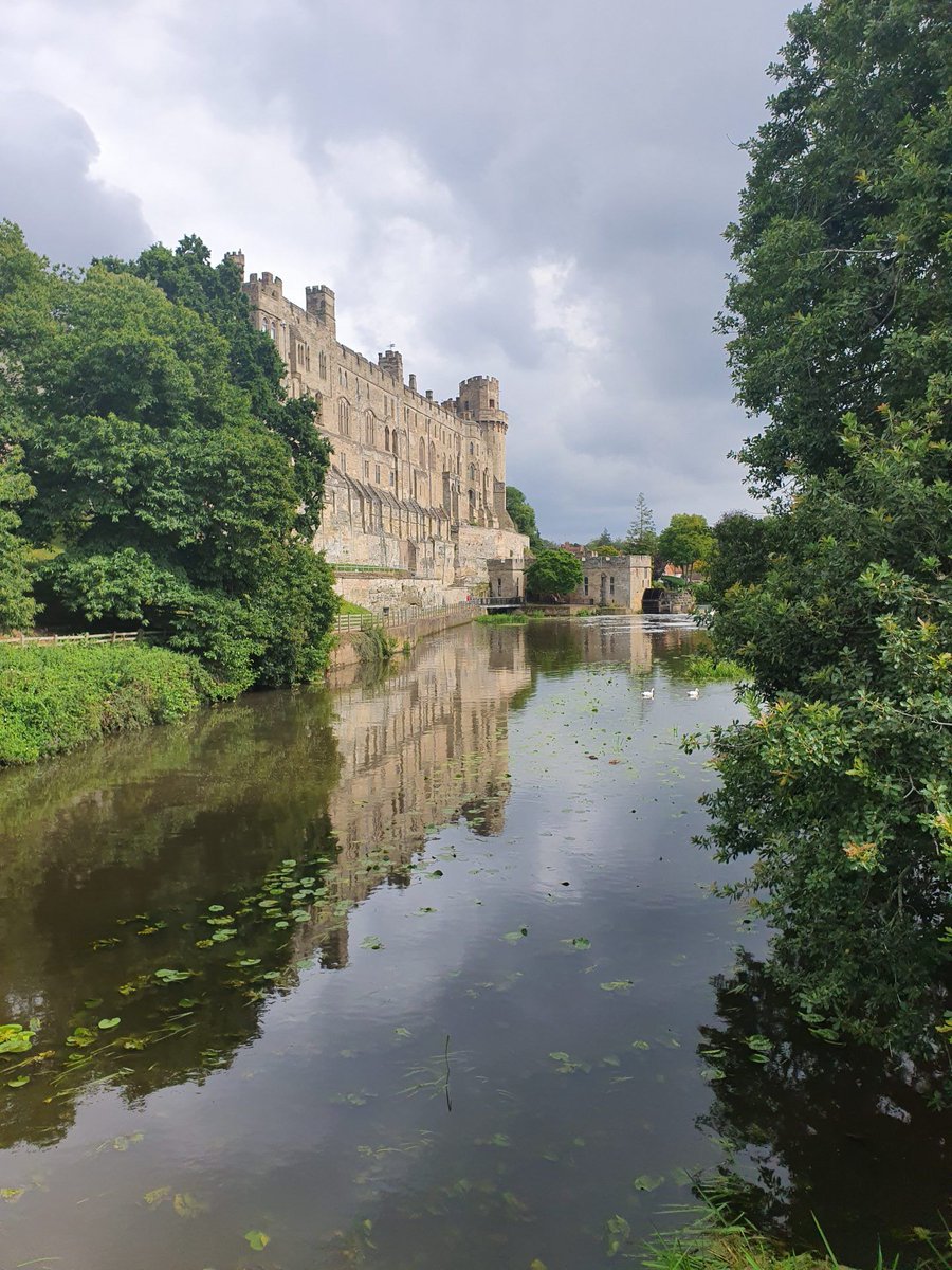 A great image of Warwick Castle, a medieval castle developed from a wooden fort, originally built by William the Conqueror in 1068. From <a href="/hpotyawards/">Historic Photographer of the Year</a> buff.ly/2CgJQPZ <a href="/WarwickCastle/">Warwick Castle</a> <a href="/moreWarwick/">Visit Warwick</a> #Warwickshire #hpy2020 #History #photography 
📷 Melisa Hopwood <a href="/MelHopwood/">Melisa Hopwood</a>