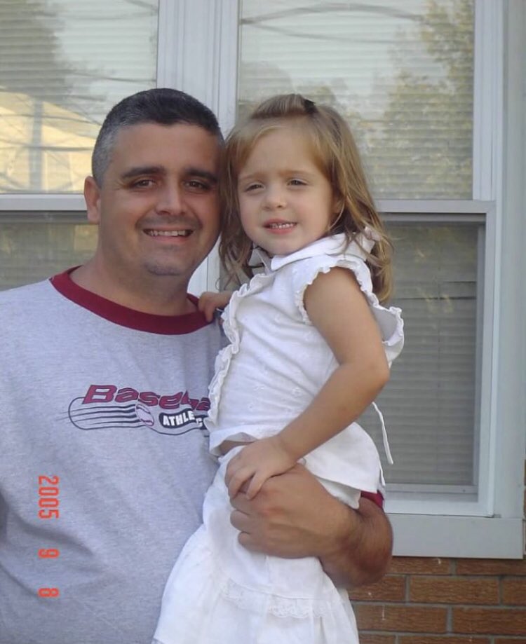 ralph_marrocco's tweet photo. Happy 18th Birthday Ashley. No matter how old you get you will always be Daddy’s little girl!! I love you have a great day @21Ashh https://t.co/9243seZRtY