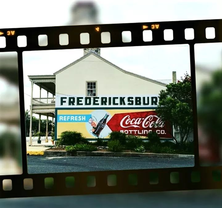 It was a very busy Labor Day weekend, downtown getting back to the weekday vibe. Shops are open, some restaurants are closed on Tues/Wed so please check ahead.

#fredericksburgtx #fbgtx