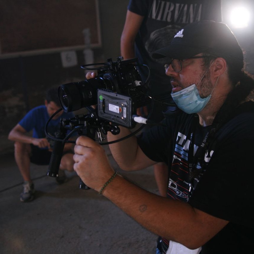 Un placer trabajar con el Señor Dario en el videoclip de "Élites". Nos encanta como ha quedado!

#placer #trabajar #señor #videoclip #elites #encanta #queda #hdn #hijosdenachovidal #punk #rock #luces #camara #accion