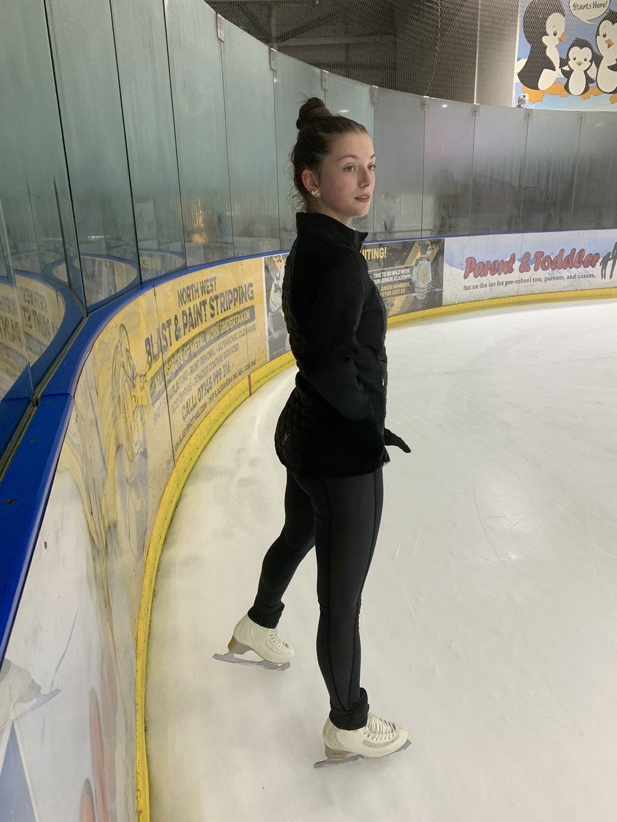 MollyRobotham's tweet photo. Thanks to @AlsSkateShop for my new JIV jacket! Absolutely love there range of skating gear 🥰❤️🇬🇧⛸ https://t.co/8grXXgs3na
