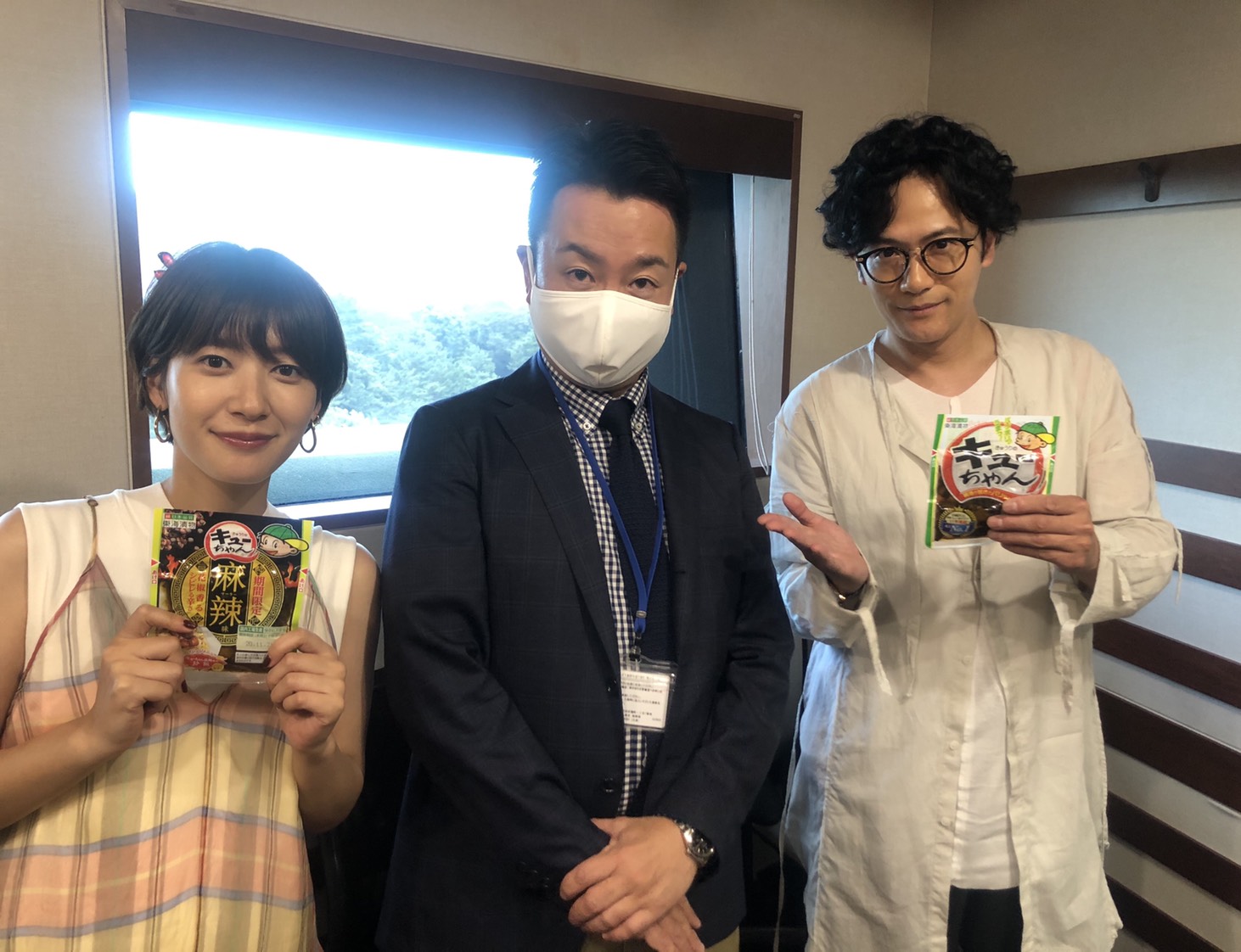 The Trad ふらっととらっど 本日は 東海漬物 から宇津原さんが ふらっと 来てくれました 9月9日は きゅうり のキューちゃんの日 ということで 期間限定 麻辣味を冷奴に乗せて試食 いい音でしたね ぜひ明日は一緒にキューちゃんを食べま The Trad ふらっととらっど 本日は 東海漬物 から宇津原さんが ふらっと 来てくれました 9月9日は きゅうり のキューちゃんの日 ということで 期間限定 麻辣味を冷奴に乗せて試食 いい音でしたね ぜひ明日は一緒にキューちゃんを食べま