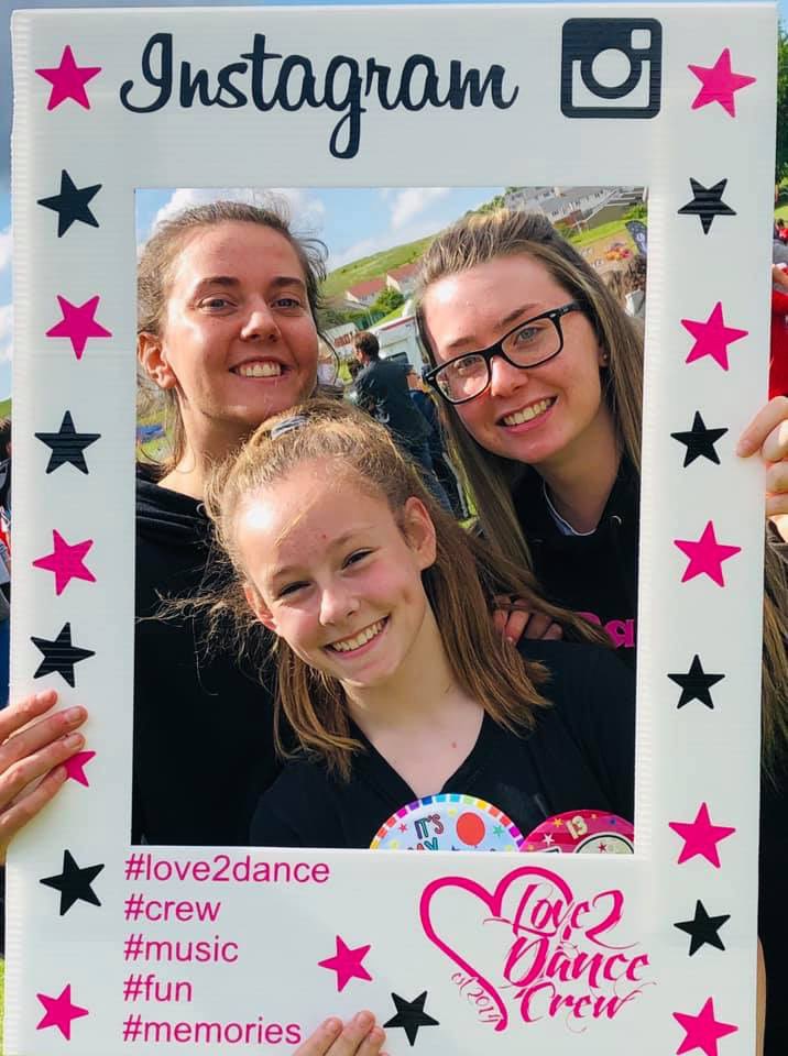 MeganDair's tweet image. Happy Birthday at @ClareTask. Hope you have a great day and jakub spoils you cos you so deserve it. You’re lucky I can’t get all the old photos out 😂🥳xx