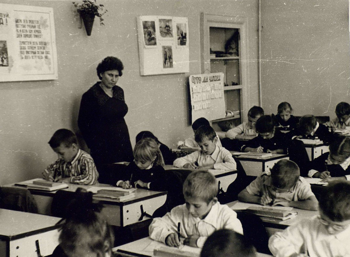 Личная свобода, взаимопонимание с окружающим миром, независимость, развитие собственного потенциала, решение конфликтов. Всё это дает грамотность. Она имеет даже собственный день в календаре. 8 сентября весь мир празднует День грамотности: mukmvc.ru/s-dnem-gramotn…