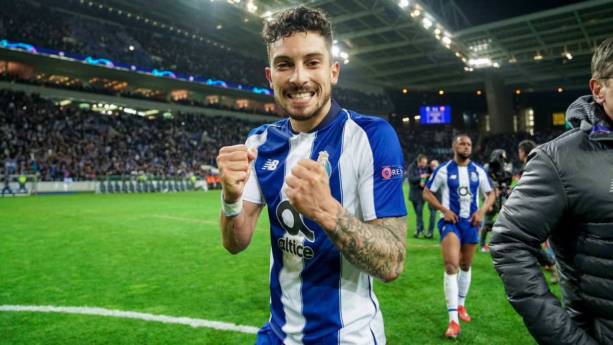 Πετάει για Αγγλία και Γιουνάιτεντ ο Άλεξ Τέγιες!