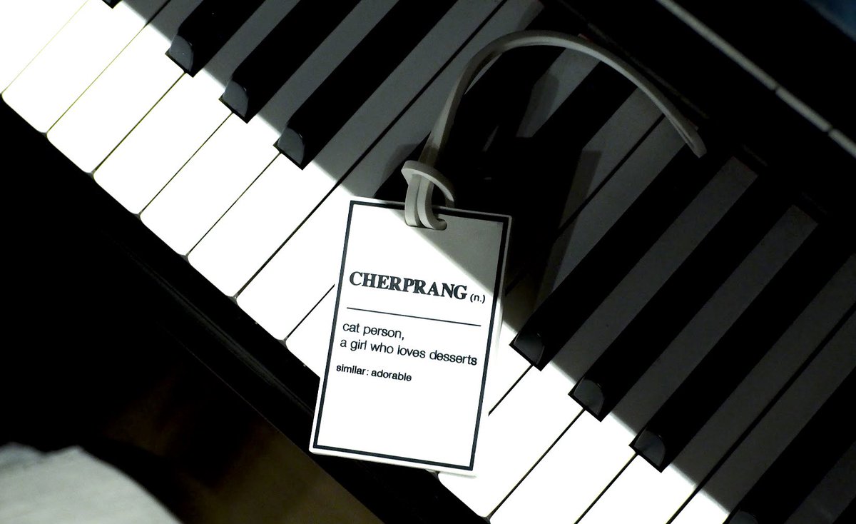 GogoCherprang's tweet image. 📢 ขออนุญาตใช้พื้นที่ค่ะ~

วันนี้มีพกป้าย CHERPRANG (n.) ติดไปที่งาน Mini Handshake ด้วยฮะ 

ใครที่กรอกฟอร์มนัดรับไว้ตั้งแต่ครั้งก่อน ทักมารับของได้นะคะ (ตั้งแต่ 19:00 เป็นต้นไป)

หมายเหตุ*** หยิบมาไม่กี่ชิ้นเองง่ะ ยังไง DM มาถามก่อนเด้อ 🙏🏻
#CherprangBNK48 
#GogoTogether