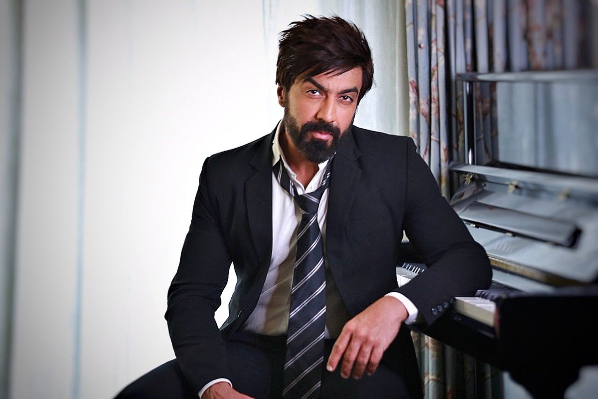 AshishChowdhry's tweet photo. Ain’t playing no music until it sounds right.😏
Some buzzards could maybe learn the same.
#knowwhatimsayin https://t.co/sHv0XSb6cF