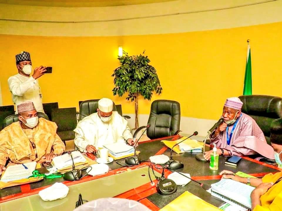 dawisu's tweet photo. Work by day, chop by night! #TeamChopAndRun 😎 https://t.co/3CqfnYB8X8