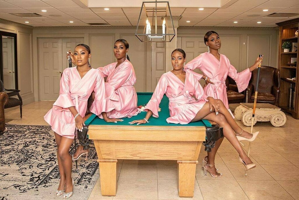 BellaNaijaWed's tweet photo. A squad!

Photography: @nanaannanphotography 
Planner: @ileevents
Hair Stylist: @klipshaircare
Makeup: @bridesbymelanieb
Accessories: @ilebridal @lfaybridal @millanova
Robes: @vtabi_official
Entertainment: @mrmatrimony @djspynfo
Florals: @jewelgeorgieffw… https://t.co/O7uTXzg6IJ https://t.co/8MNXEaMhkF