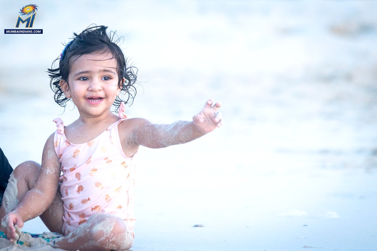 mipaltan's tweet photo. 🏖️ Baby's day out! 👼🏻💙

#OneFamily #MumbaiIndians #MI #Dream11IPL @ImRo45 @ritssajdeh https://t.co/OpPdIyf4kp