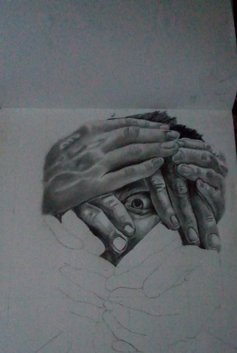 _zie_io's tweet photo. My first attempt on realistic pencil drawing in 2019..... https://t.co/P1aadZSbK3