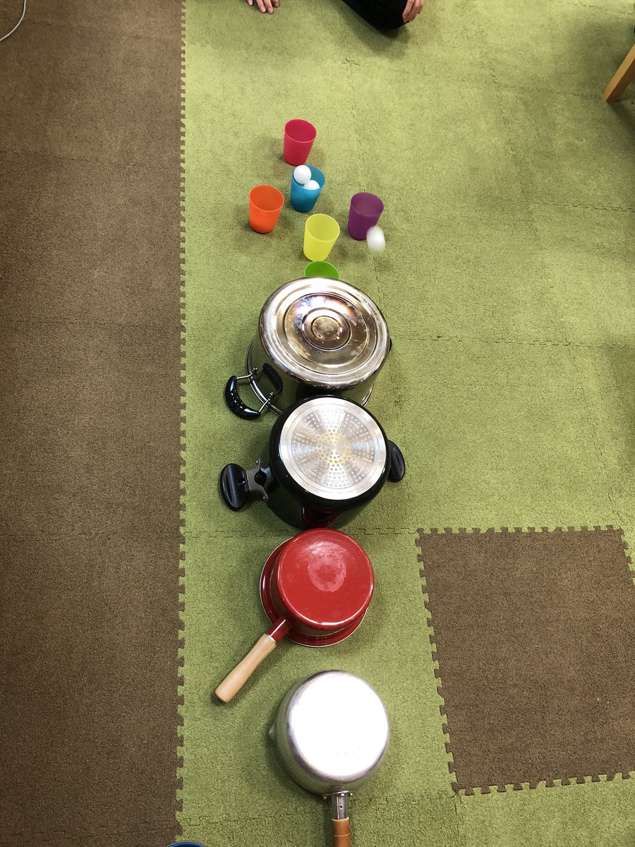 放課後の家 鍋とコップ ピンポン球で カップインチャレンジ