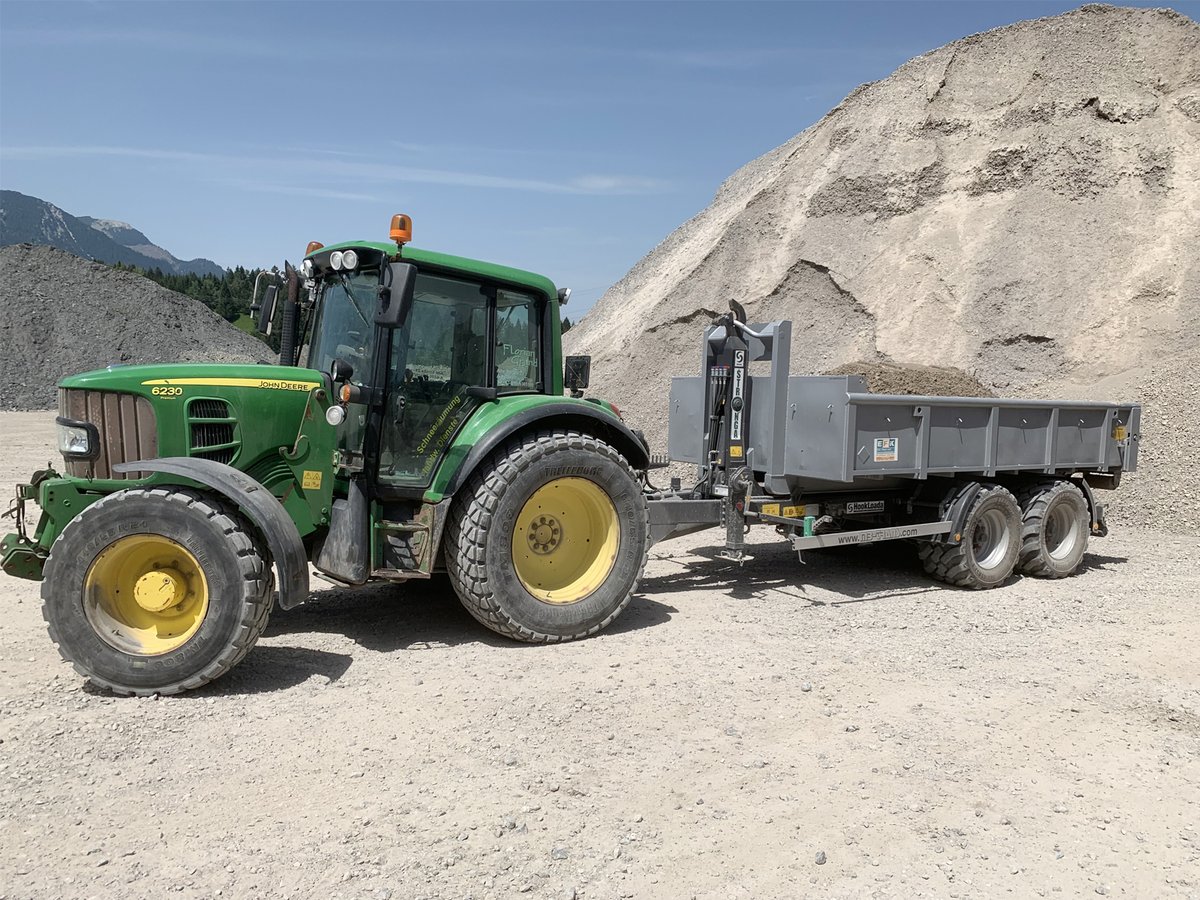 StrongaLtd's tweet photo. Superior strength with lasting beauty. It can only be HookLoada.

Photo credit: EFK Erdbau-Forst und Kommunalarbeiten Florian Grund

#stronga #hookloada #hooklift #trailer #johndeere #tractor #construction #machinery #quarry https://t.co/ywqxSeKE8v