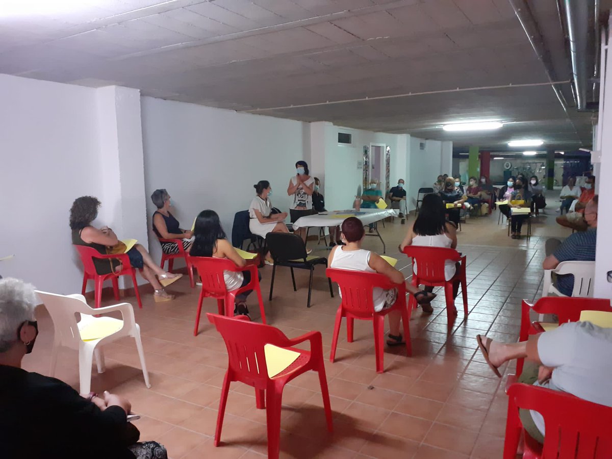 ApadisVillena1's tweet photo. Ayer fue un día muy especial para la familia del #CEEAPADIS, tanto para los alumnos como para los profesionales del centro.
Tras la reunión informativa para las familias celebrada el pasado 2 de septiembre, iniciamos un nuevo #cursoescolar con mucha ilusión.
#APADIS #Villena https://t.co/VQAdBIWQp3