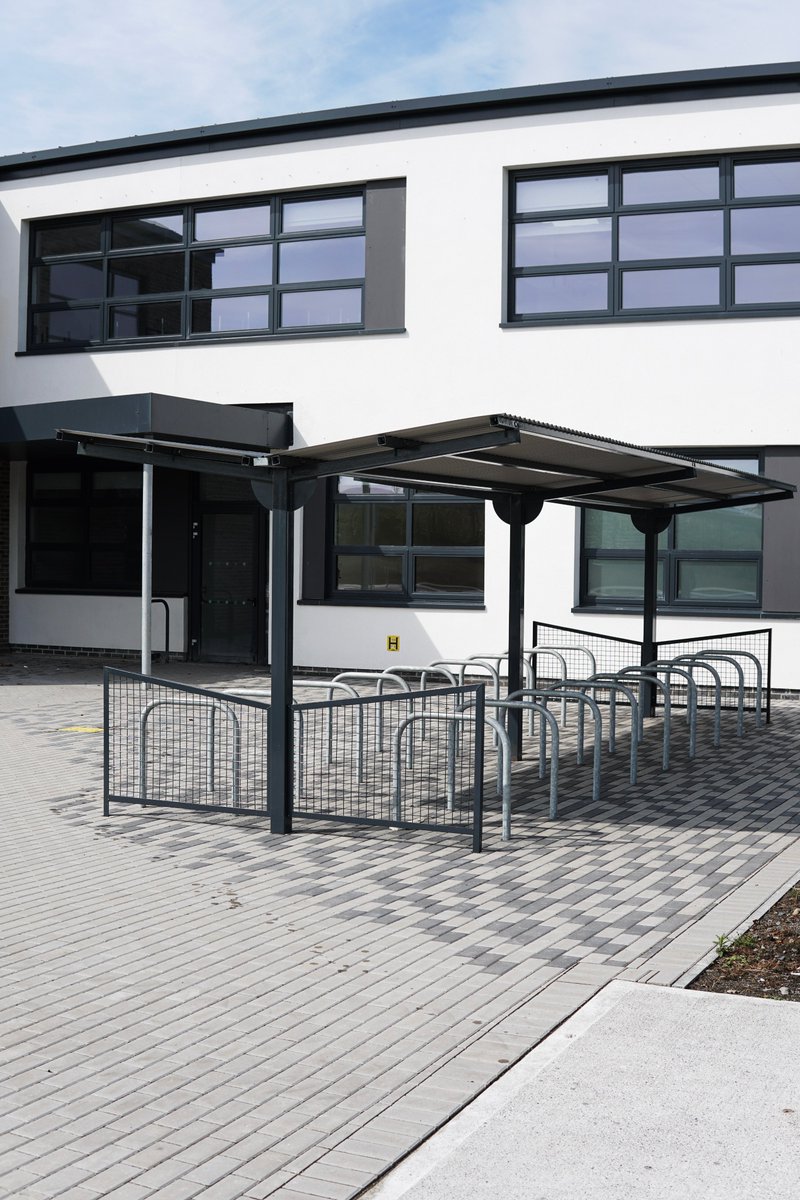 Larkinengineer's tweet photo. Larkin Engineering were appointed by JJ Rhatigans
to supply street furniture for Clarin College, Athenry. They did an outstanding job and we were delighted to be part of this project.
#construction #streetfurniture #larkinengineering #contractors #engineering #business #project https://t.co/b2uYwydbyO