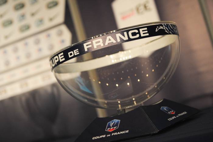 DistrictFoot35's tweet image. 🏆[COUPE DE FRANCE]
Tirage au sort du 3ème tour de la @coupedefrance à suivre en live sur notre page facebook à 12h30 ⏳