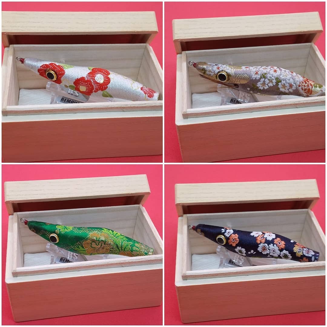 RemovableStyle's tweet photo. カンナ針が着脱可能な西陣織餌木♥️桐箱に入れて販売しています✨ https://t.co/neAVeRLH4z