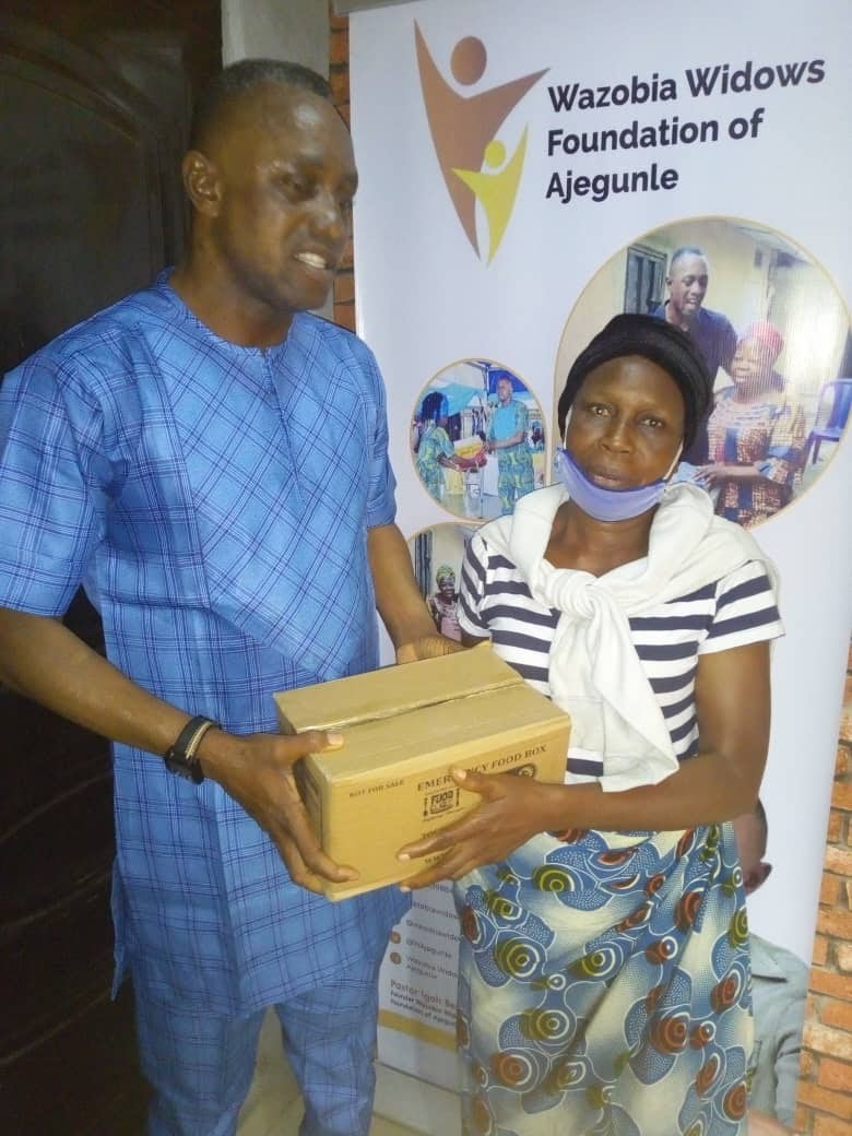 riseplatform_ng's tweet photo. We salute the heroes who have chosen to RISE to the occasion &amp; provide for many who are in need.
You too can swing the cape &amp; join the league of heroes.
Visit https://t.co/K7EfkWieIh to sign up &amp; provide relief.
"Heroism is not only in the man but in the occasion"-Calvin Coolidge https://t.co/cN2migT8nG