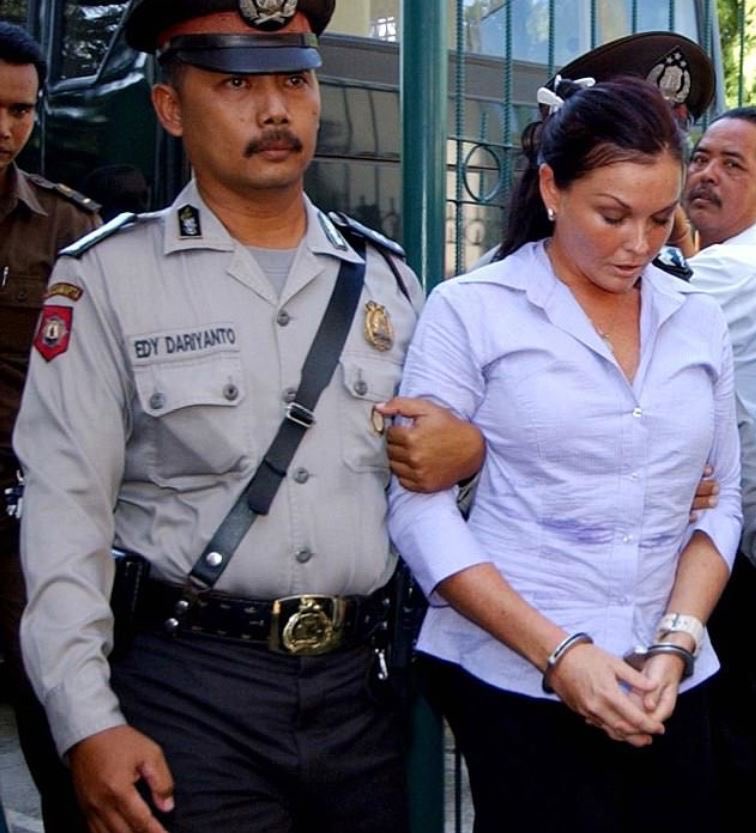 raecomet's tweet image. #SASAustralia #seven #7Two I WILL NOT be supporting and TV Channel that calls DRUG SMUGGLER Schapelle Corby A CELEBRITY! SHAME ON YOU!!!!