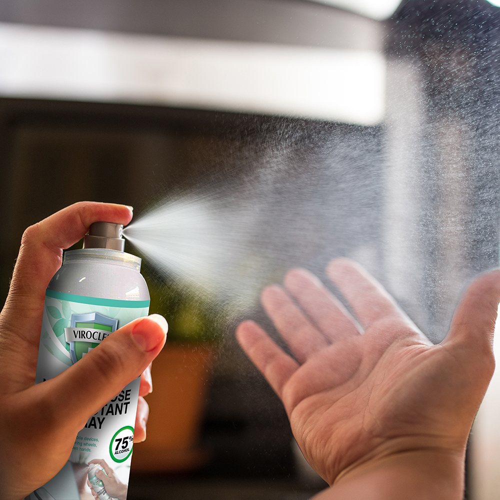 AvronTradingLtd's tweet photo. #Coronavirus: UK case rises are 'concerning', says minister....and YOU can do more to #KeepBritainFree by adhering to #SocialDistancing measures, wear #FaceCovering and #sanitizer visit https://t.co/dzqo7xzzzb https://t.co/uCgPeMYjTg