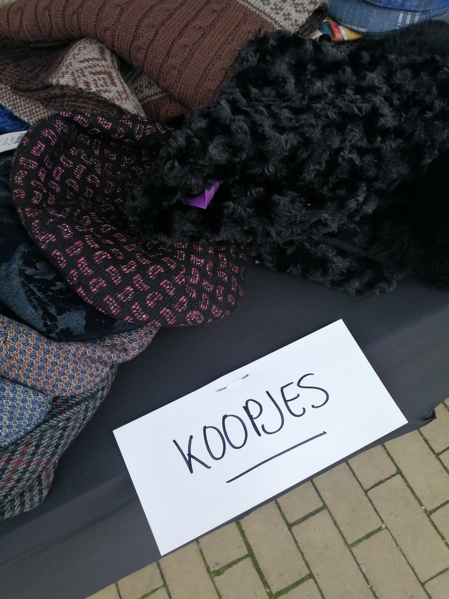 VanNuyen's tweet photo. Koopjes! https://t.co/vaBQZxQRNe