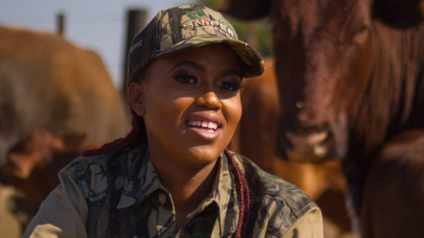 Neo Leburu started to study sound engineering, but quickly found that her heart belongs on a farm. 
wp.me/paJtrU-56G?utm…